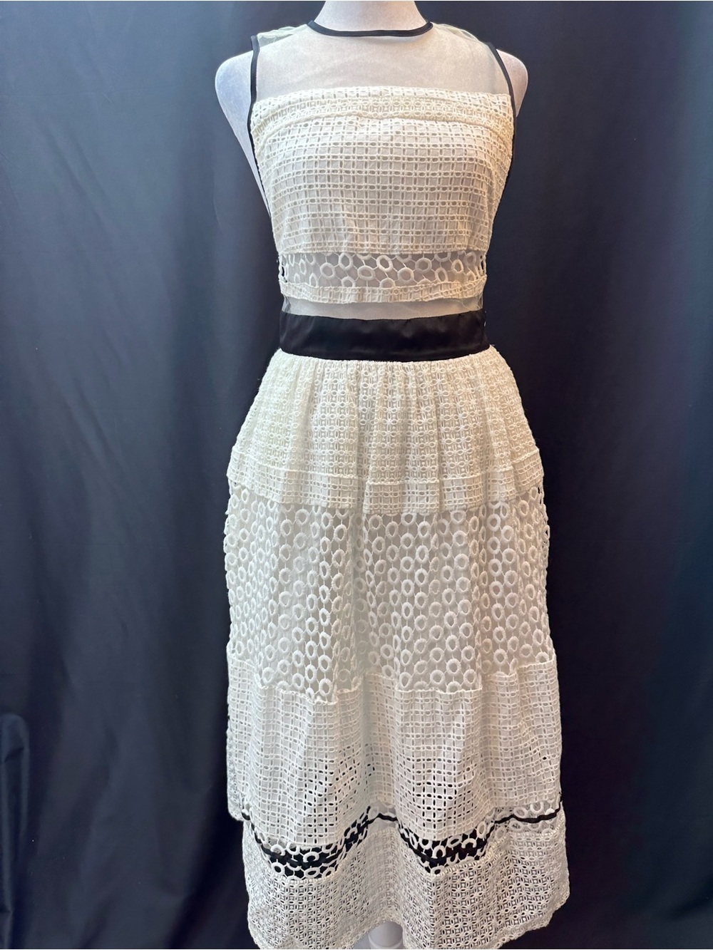 Kendall & Kylie Cream Eyelet Midi Dress with Black Trim M